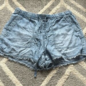 Cloth & Stone light blue, thin and comfortable shorts